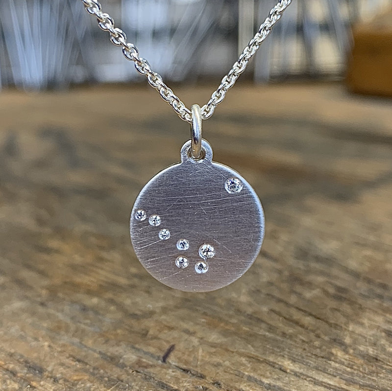14 Karat White Gold and Rose Cut Diamond Halo Necklace 