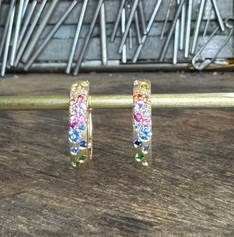 Rainbow Sapphire & Tsavorite Garnet Confetti Medium Huggies