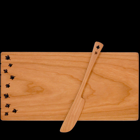 Moonspoon Cheese Board with Spreader in Leaf